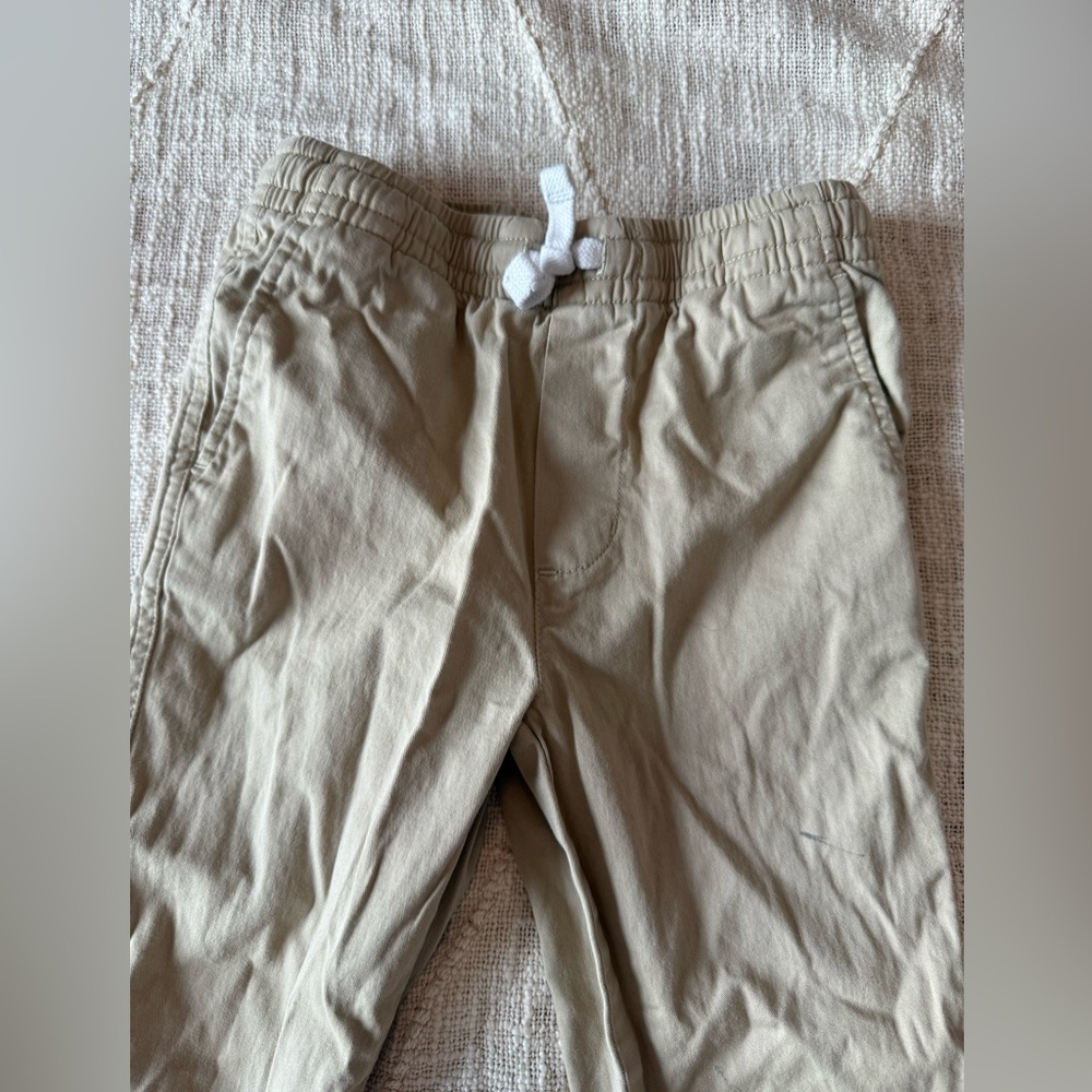 BOYS Vineyard Vines Pants - Size 6 💙